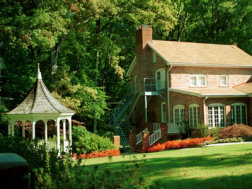 Rockwood Manor logo thumbnail