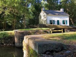 Canal Quarters – Lockhouse 22 logo thumbnail