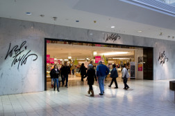 Lakeforest Mall logo thumbnail