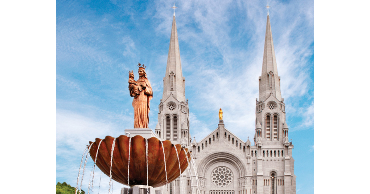 SainteAnnedeBeaupré Shrine Religious Sites Quebec City and Area