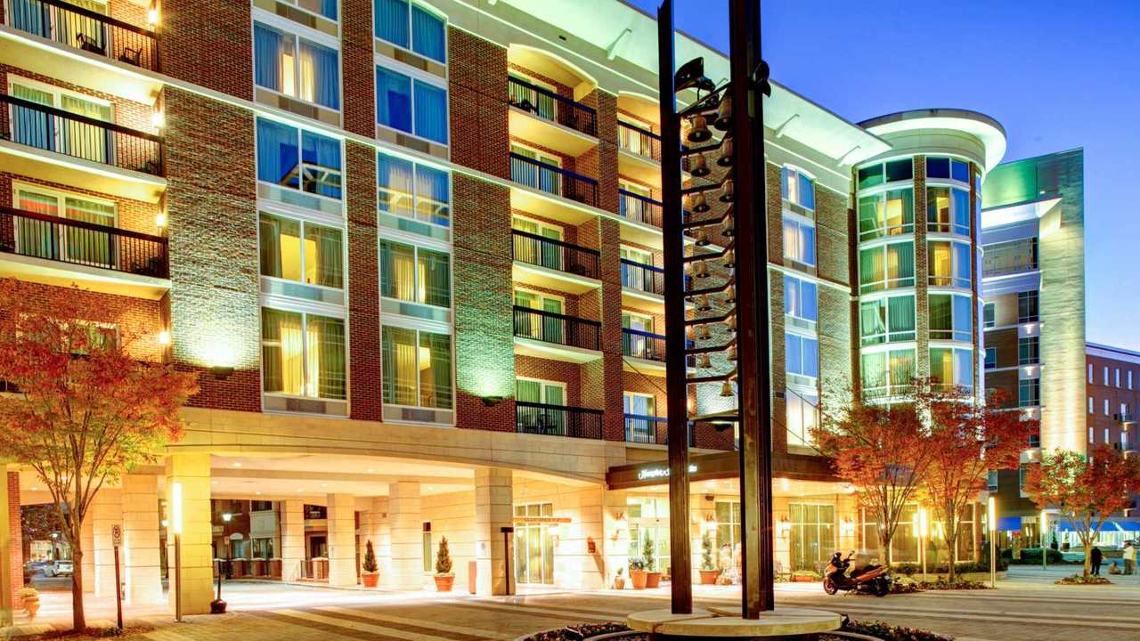 Hampton Inn & Suites Downtown RiverPlace Greenville, SC