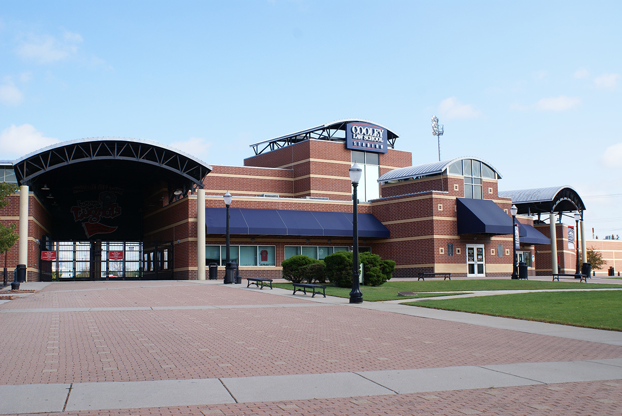 lansing lugnuts professional baseball