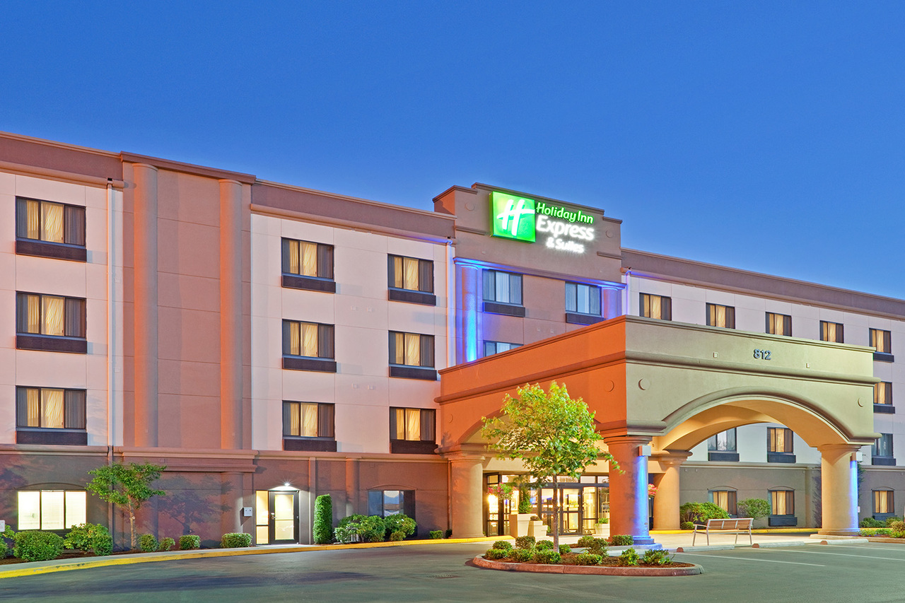 Holiday Inn Express Hotel Suites Puyallup Wa 98373 Hie Puyallup05