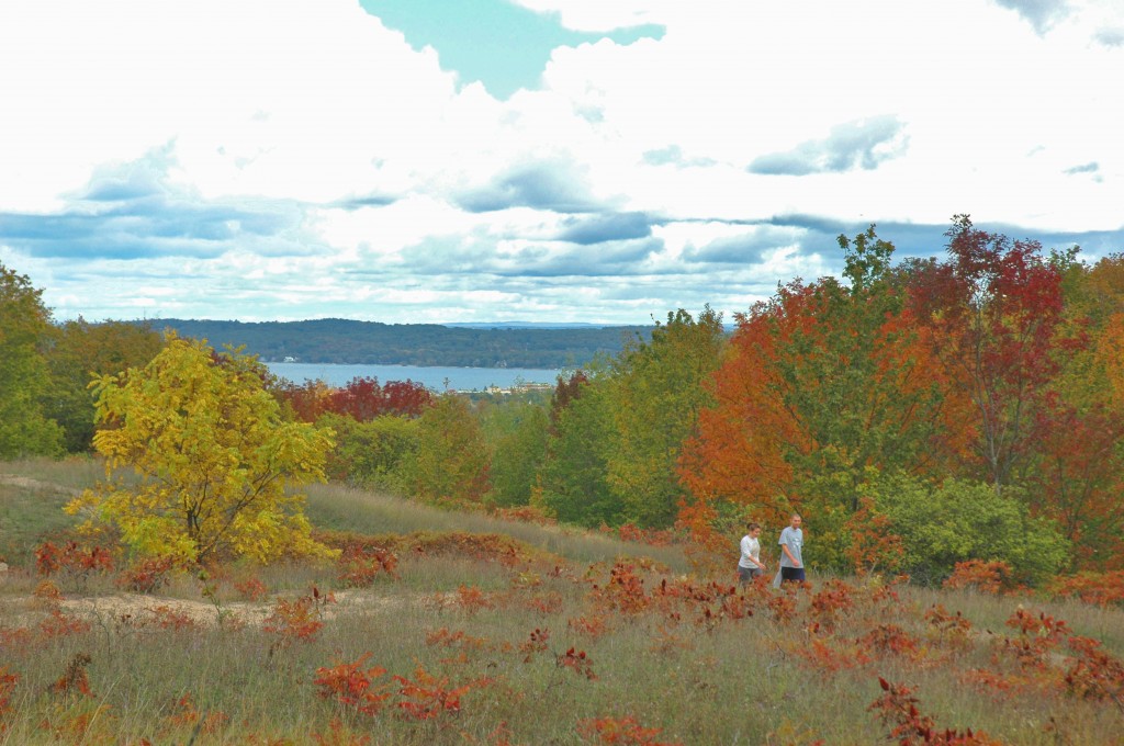 Hiking high above Traverse City on the Old Orchard Trail