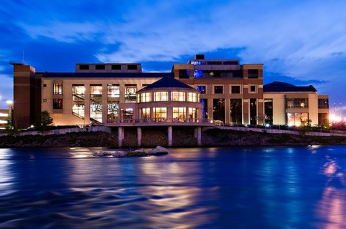 Exterior photo of the Grand Rapids Public Museum