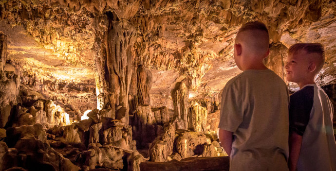 Indian Echo Caverns