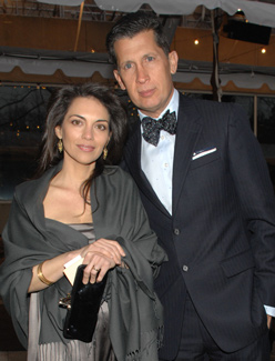 Teresita Fernandez, internationally known sculpture, is also a wife and mother of two Teresita Fernandez, internationally known sculpture, is also a wife and mother of two