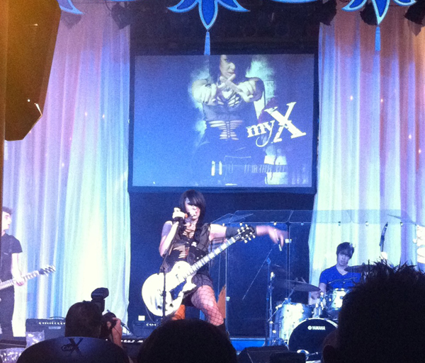 Sylvie and myX Perform... Sylvie and myX Perform...