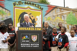 President Clinton: Photo by Howard Curtis Smith President Clinton: Photo by Howard Curtis Smith
