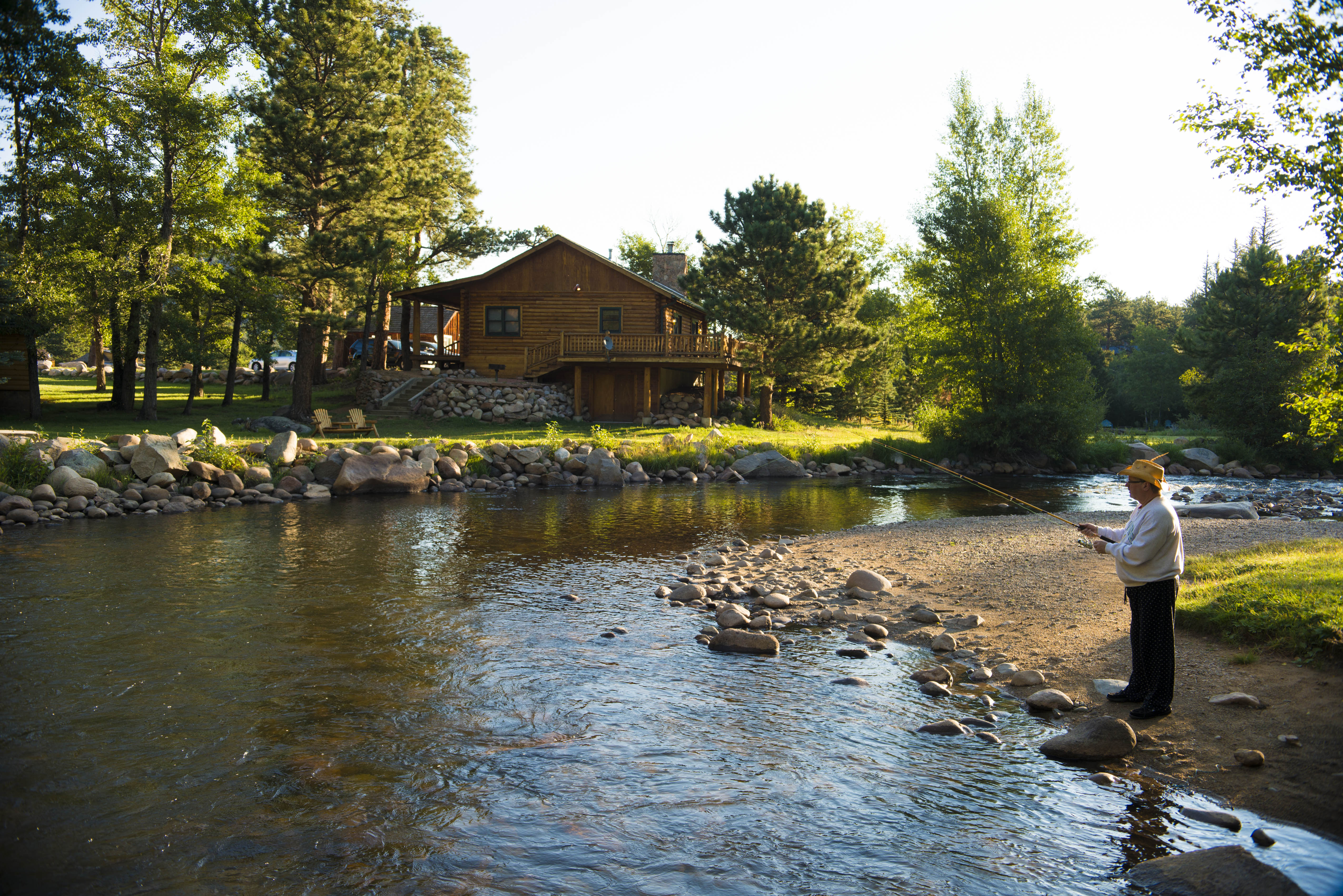 Mountain Lodge & Lake Cabin, Camping, Fishing