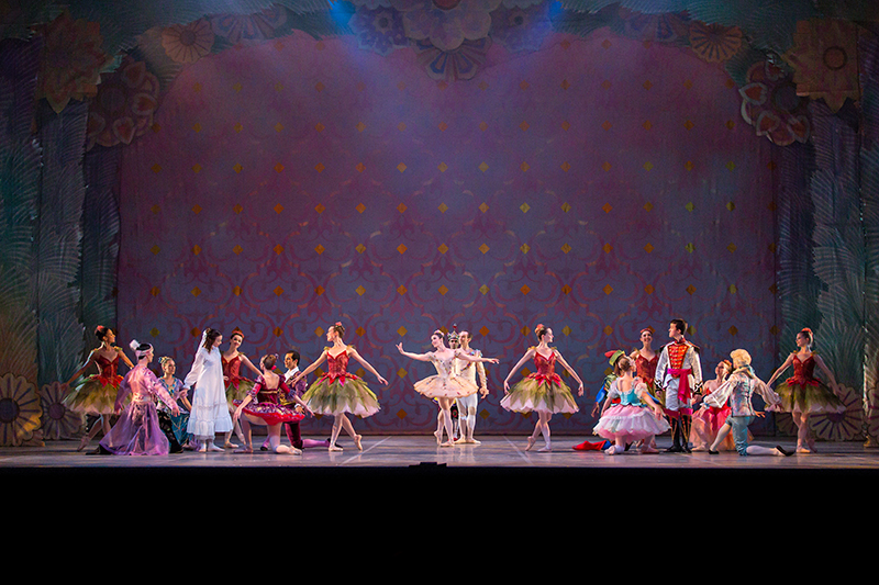 The Nutcracker at Ballet Austin. Photo by Tony Spielberg.