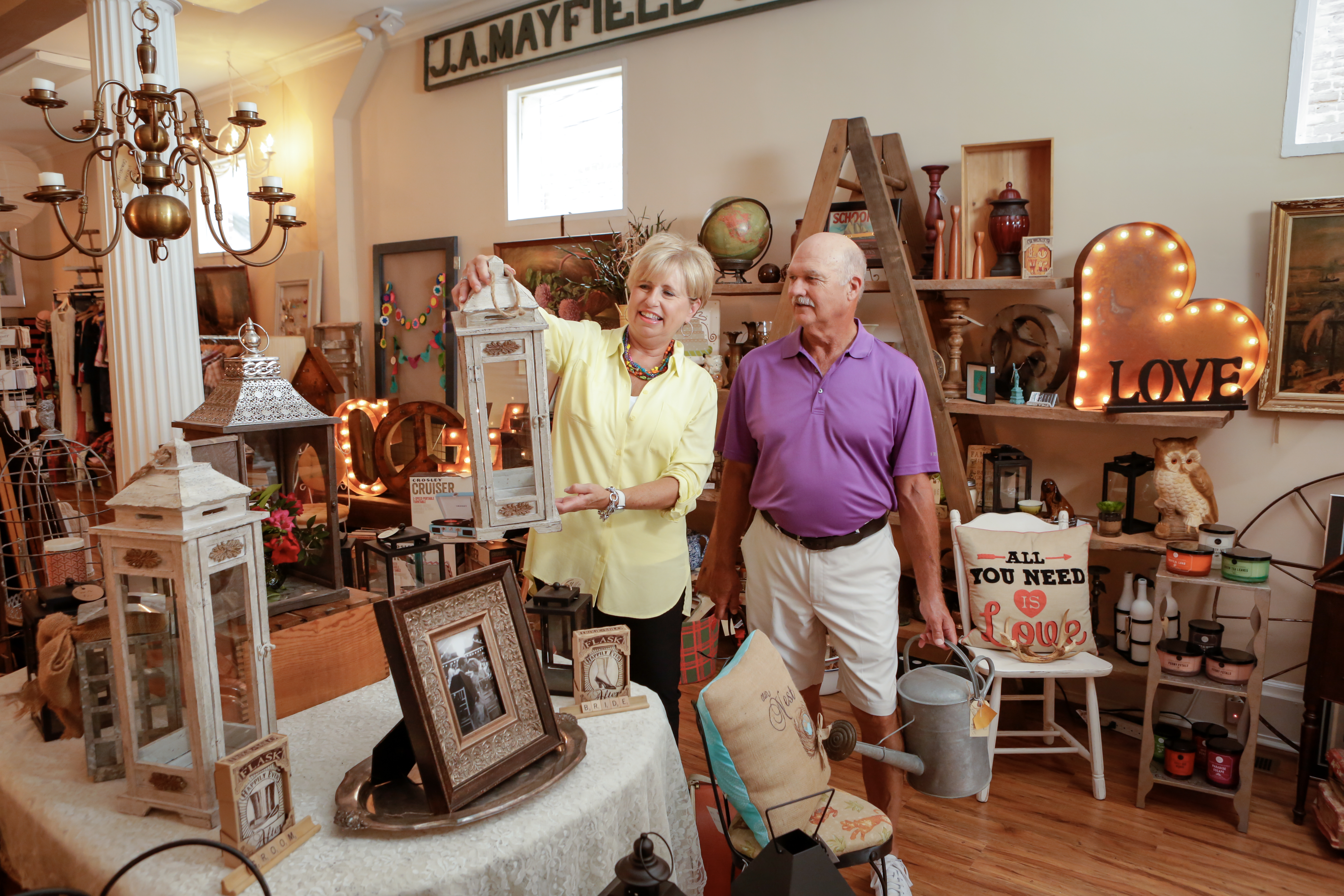 Milledgeville Official Shopping and Antique Directory