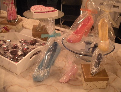 Booths like this one at the Brides to Be Expo give you a little flavor of what you might encounter. Booths like this one at the Brides to Be Expo in Plainfield, Indiana, give you a little flavor of what you might encounter.