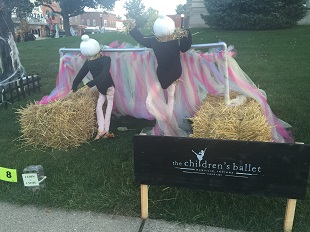 The Children's Ballet scarecrow display. So cute. Danville, Indiana, Scarecrow Display, Scarecrow Festival