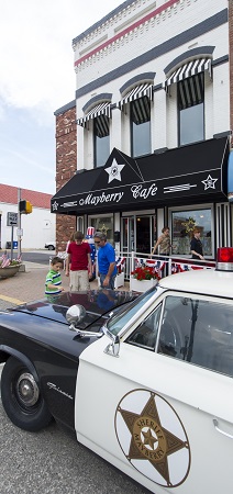 You can join me in making a memory at the Mayberry Cafe for free! We are giving away a gift certificate to this amazing restaurant. Find out more below. Mayberry Cafe, Danville, Indiana