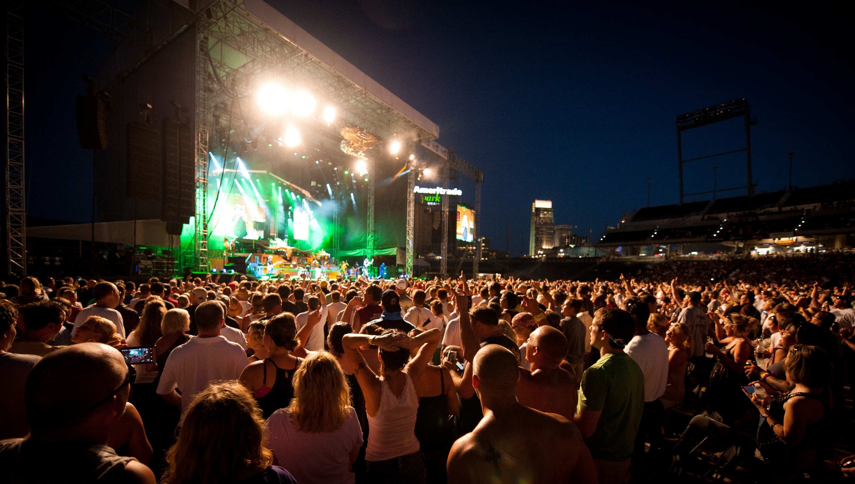 visit-omaha-live-music-and-concerts-in-omaha