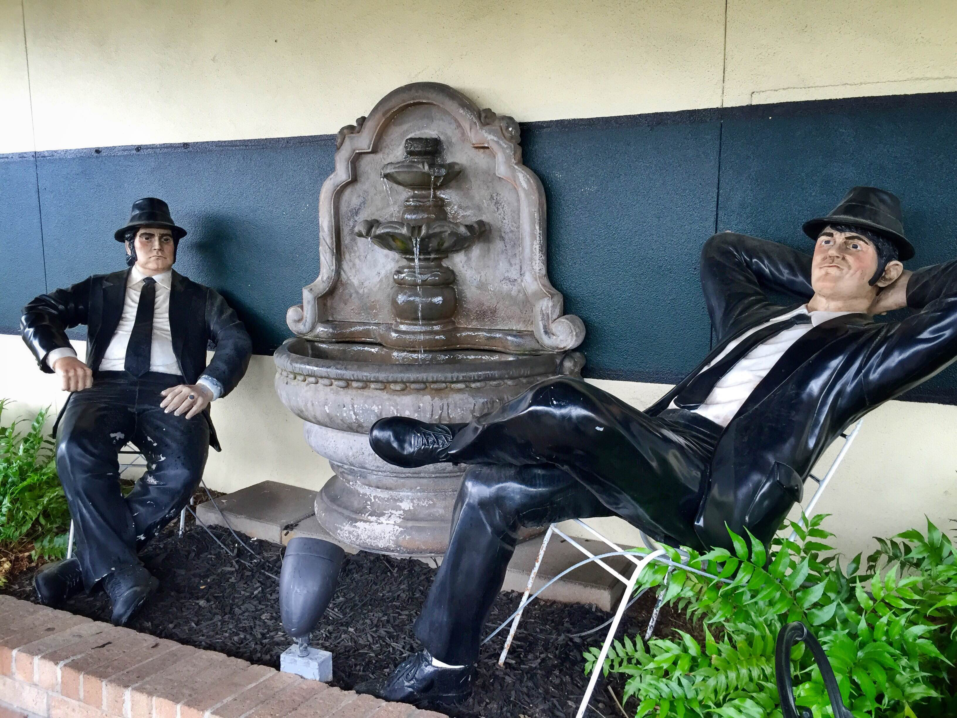 Blues Brothers Statue at Rao's Bakery in Beaumont, Tx