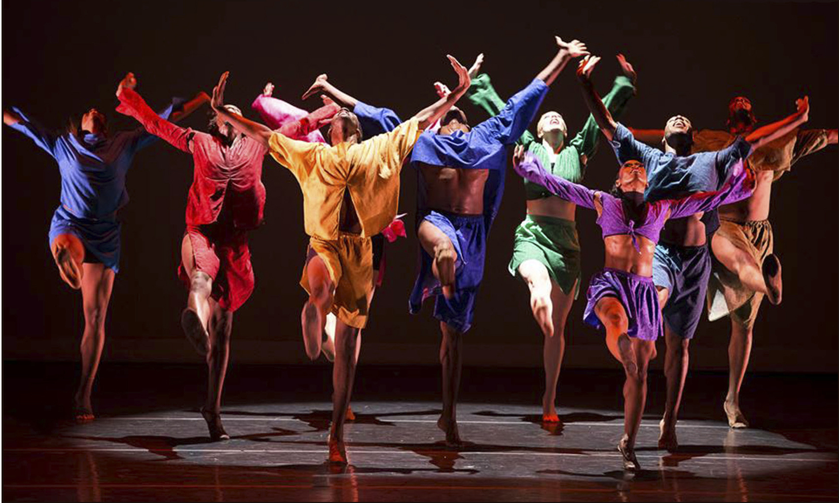 The Dayton Contemporary Dance Company courtesy of the Fort Wayne Dance Collective.