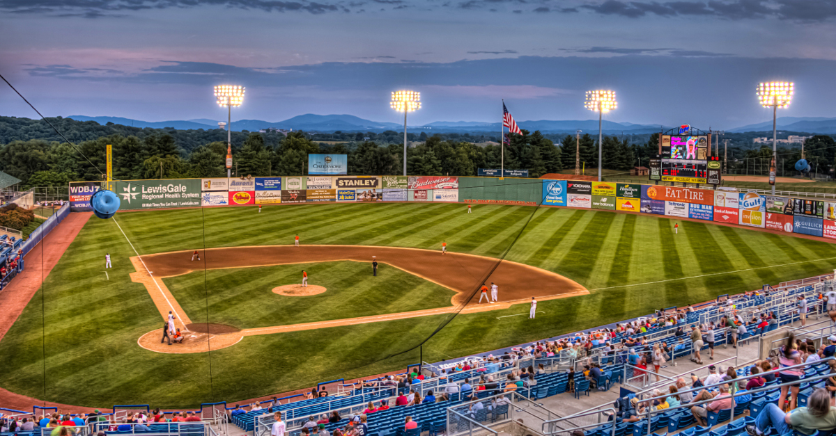 The Salem Red Sox on X: Hey @BlueJays We have a pretty spacious and  totally empty ballpark here in Salem, Virginia right now. Bonus: the  sunsets are quite breathtaking over those Blue