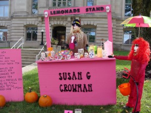 Scarecrow 2013 - lemonade stand