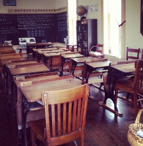 schoolhousedesks