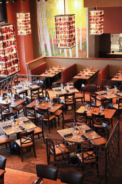 Stone Creek in Plainfield offers a contemporary & comfortable dining experience!