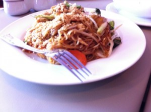 pad thai with chicken