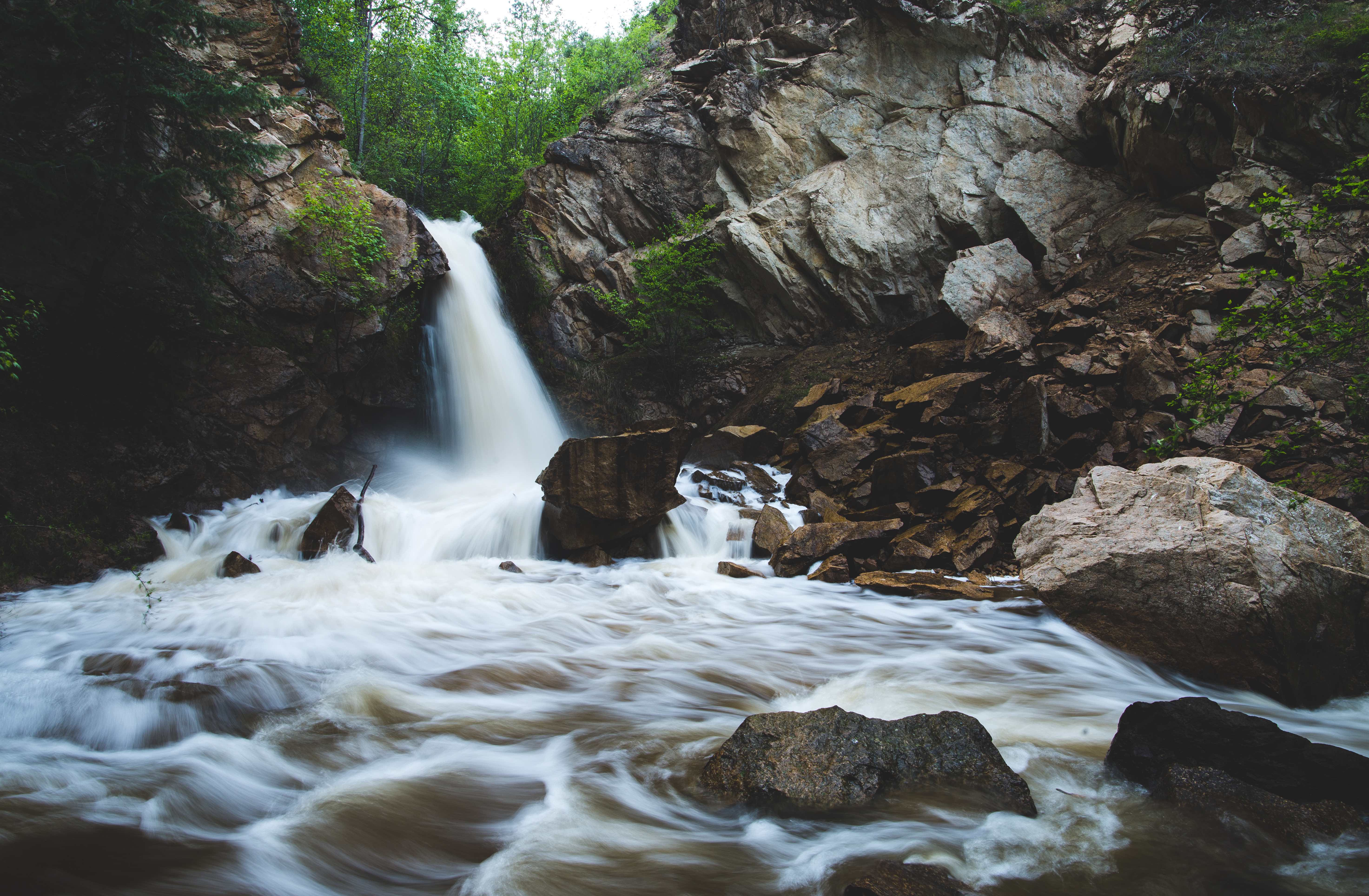 Hardy Falls