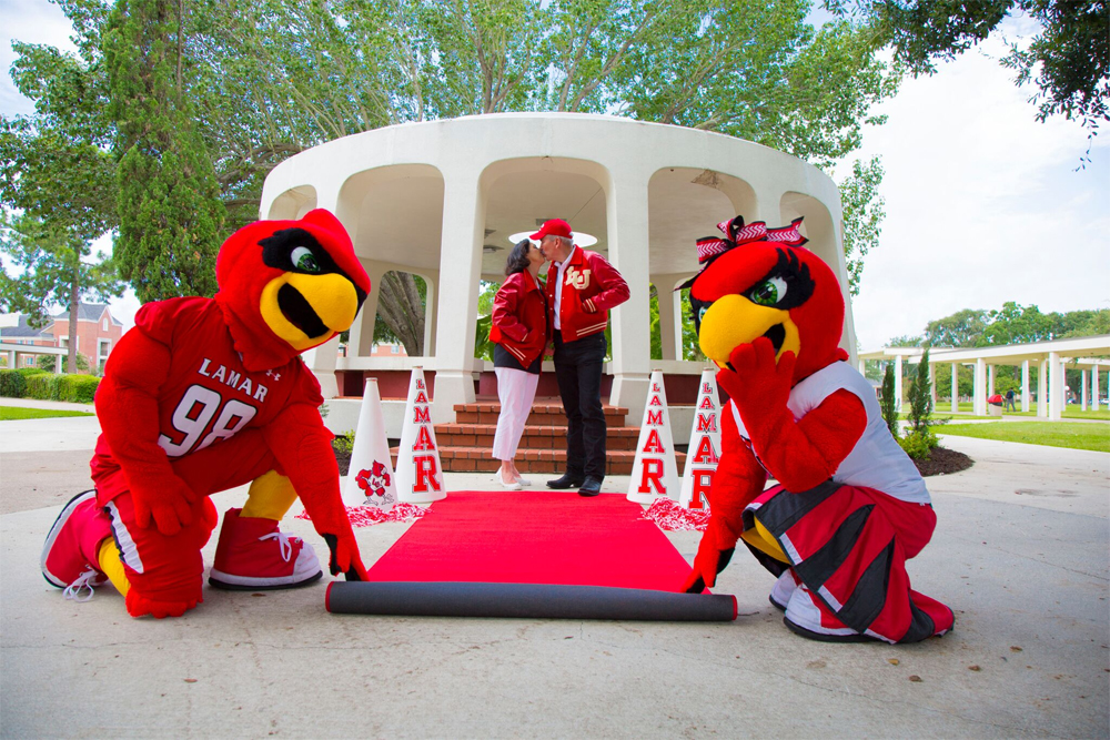 Lamar ZTA. Martye Simmons