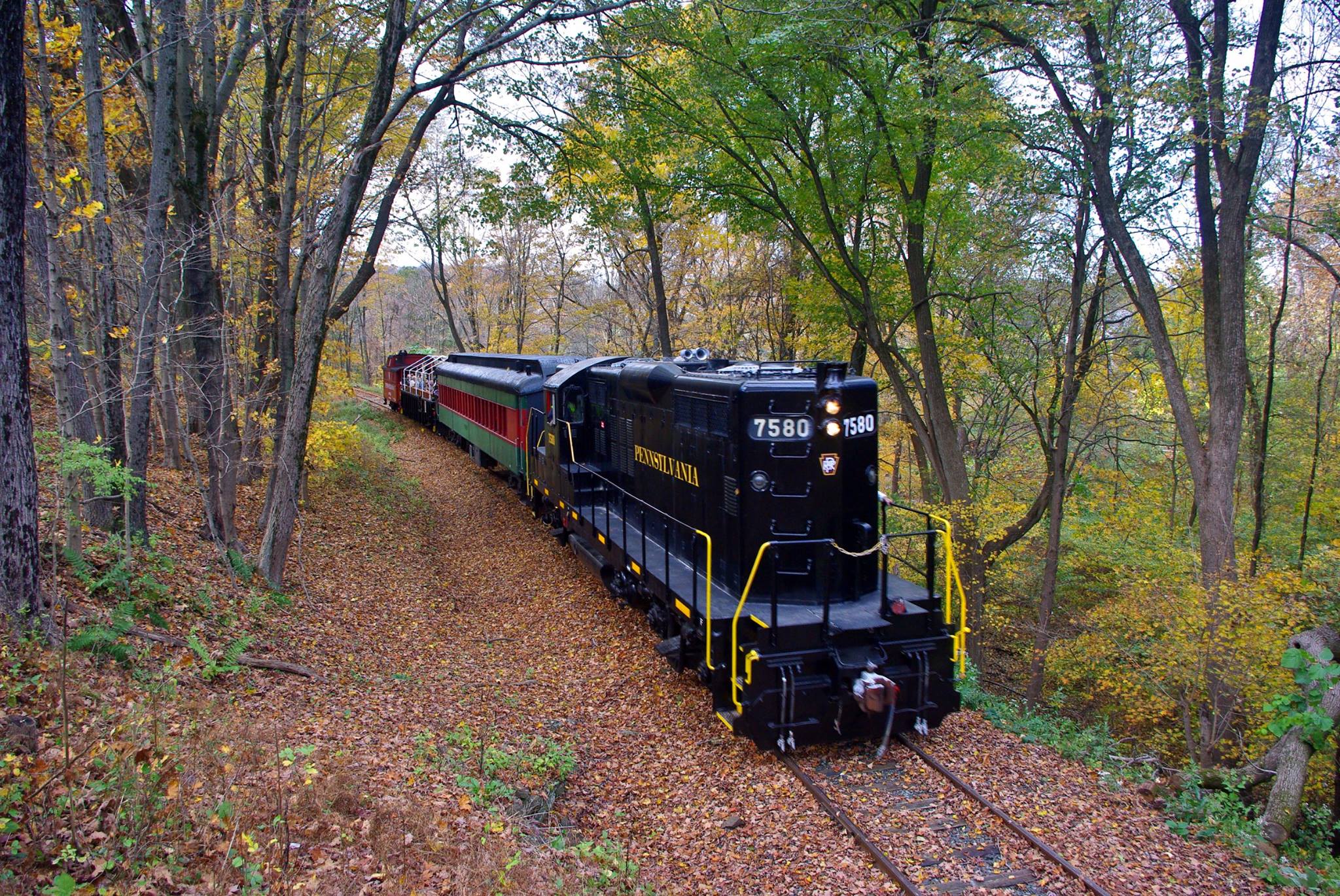 Treat Dad to a Father's Day Train Ride Treat Dad to a Father's Day Train Ride