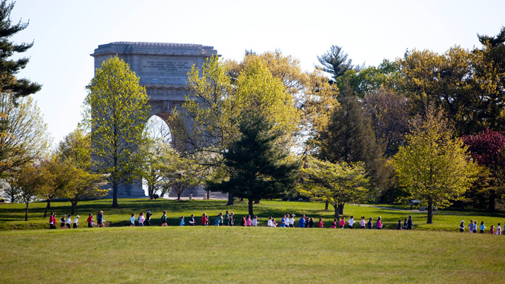 The Valley Forge Revolutionary 5-Mile Run® takes runners past the National Memorial Arch. The Valley Forge Revolutionary 5-Mile Run® takes runners past the National Memorial Arch.
