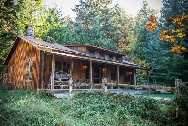 Tatoosh Cabin at Wellspring on Mt. Rainier