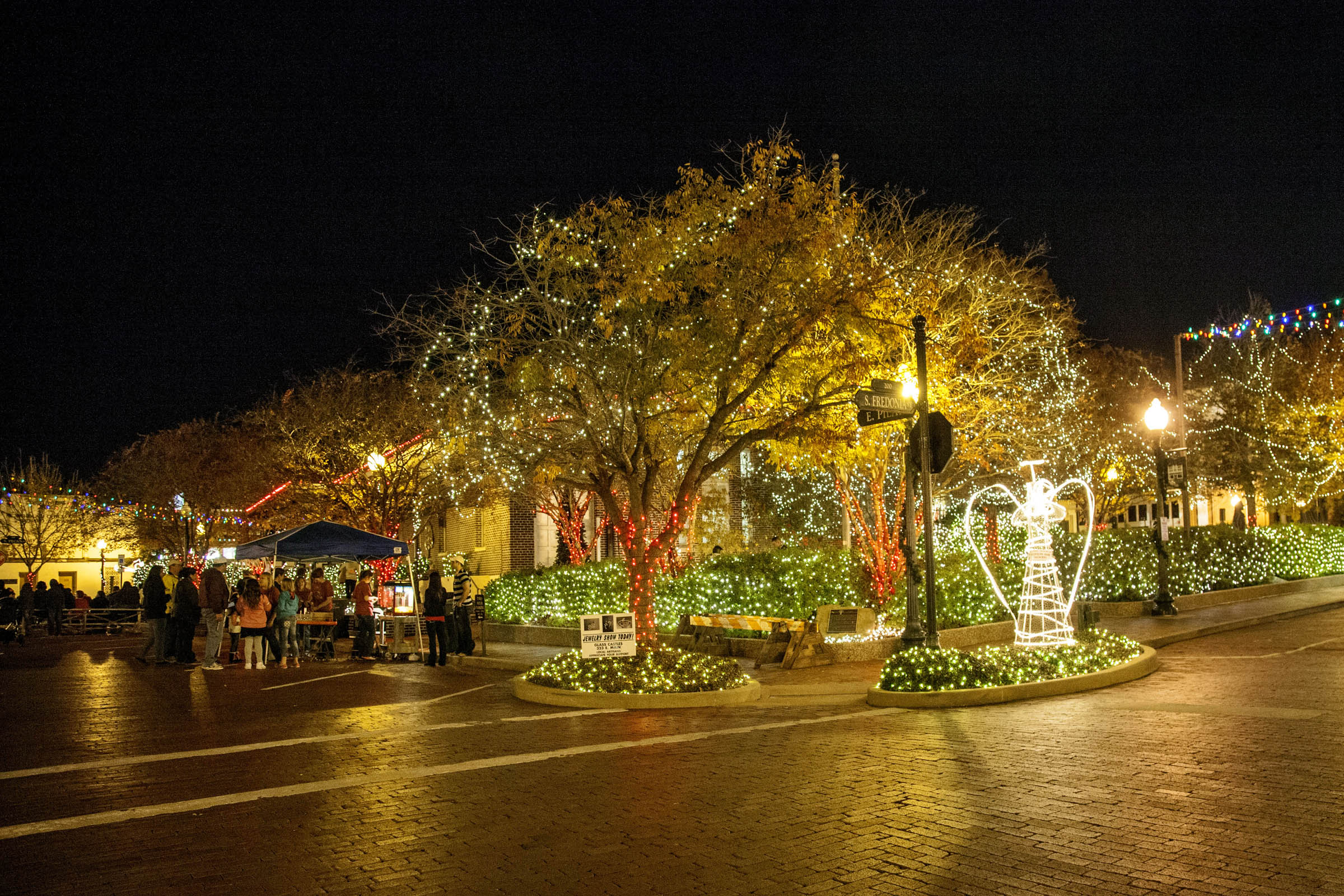 Nacogdoches Christmas Parade 2022 Nacogdoches Nine Flags Christmas Season
