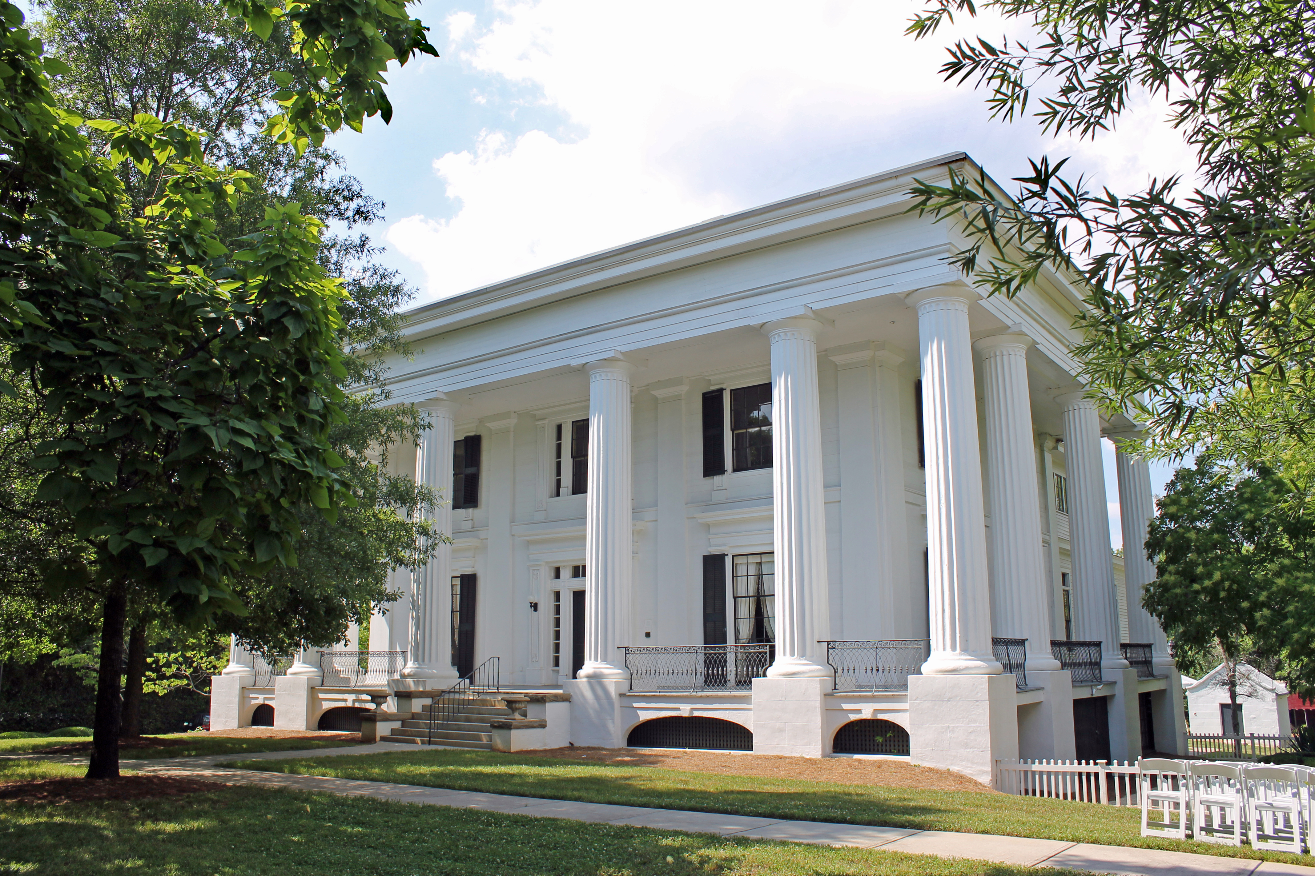 Exterior of the Taylor Grady House