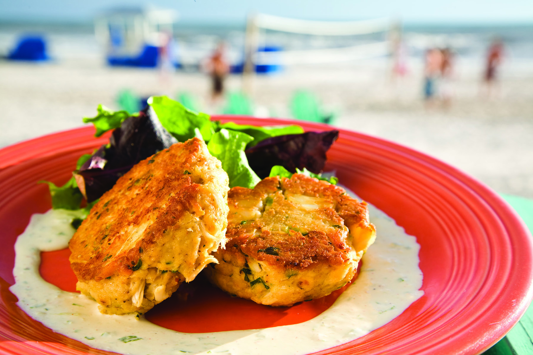 Crab cakes at Schooners