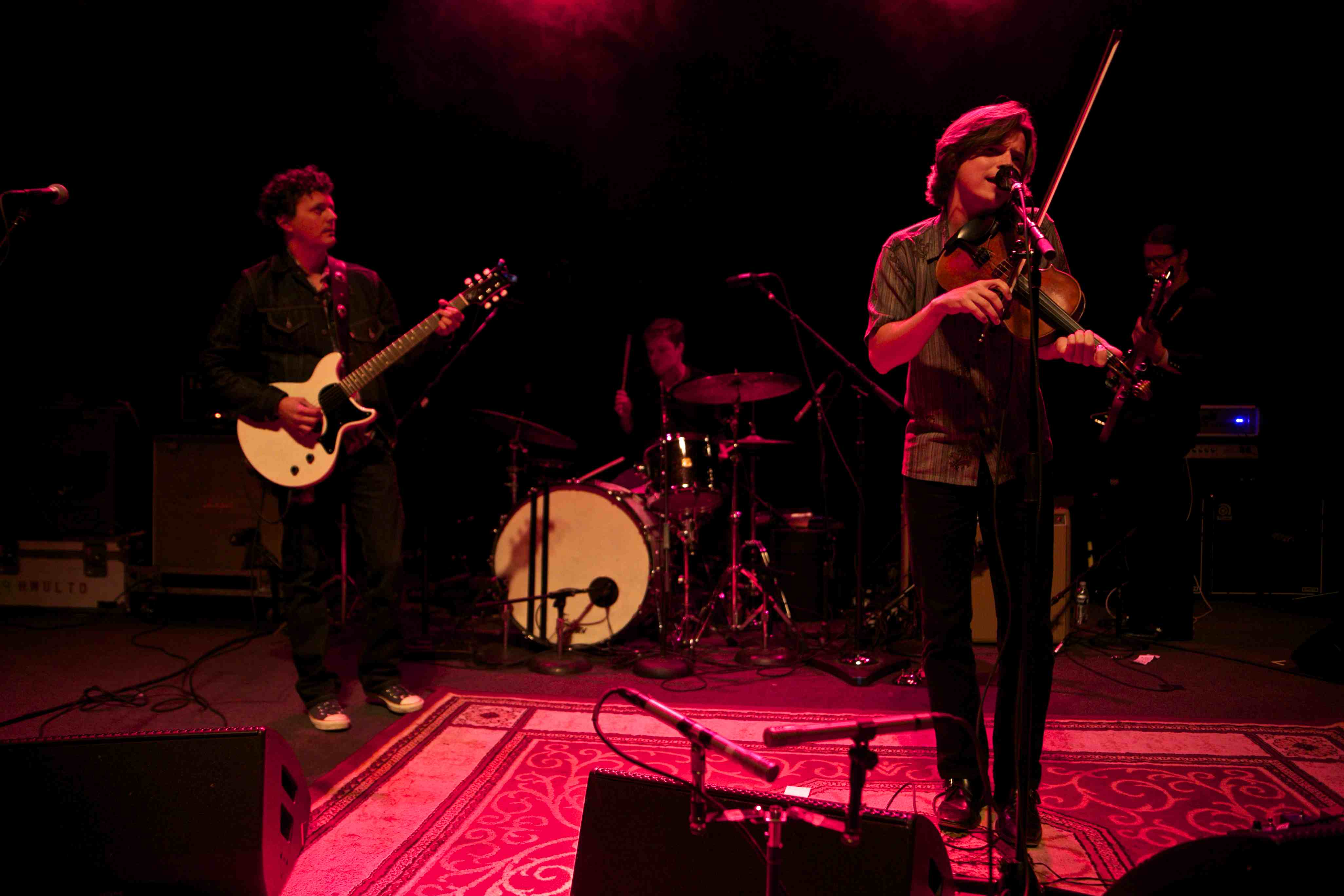 Warren Hood and guitarist performing on stage