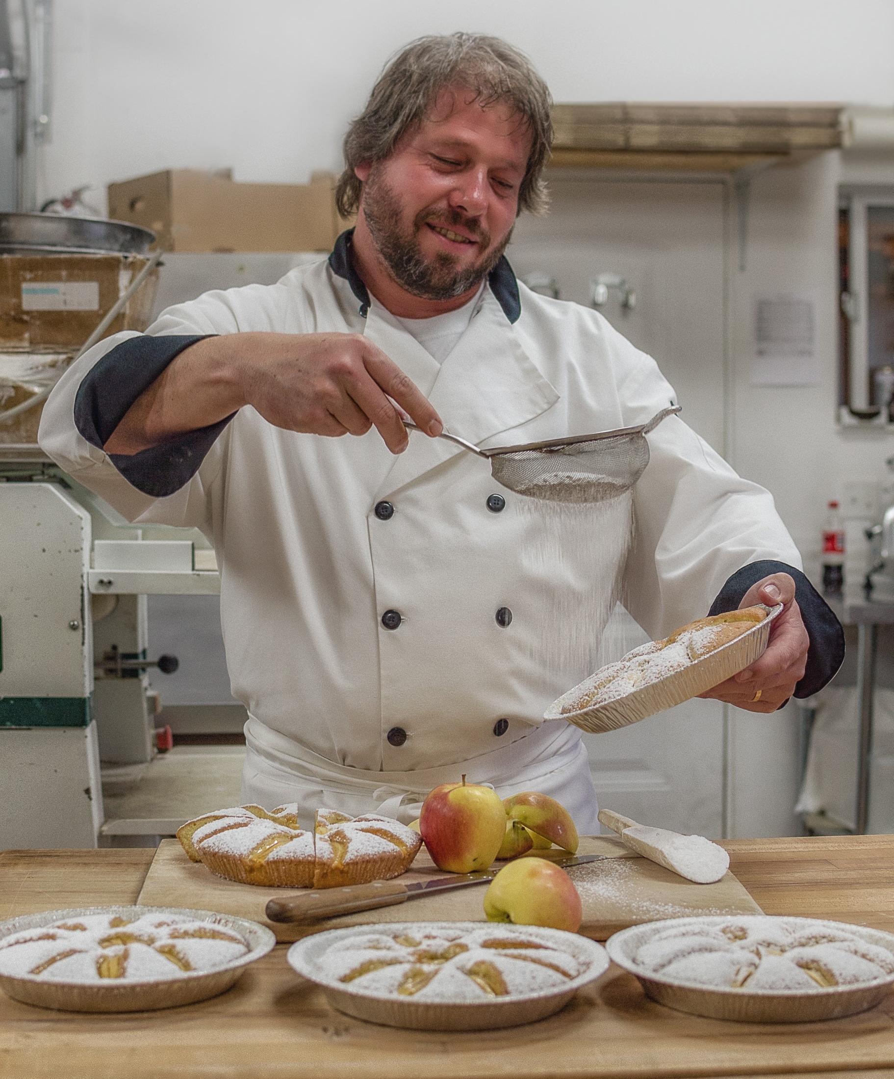 Apple cake (Bread on Wheels)