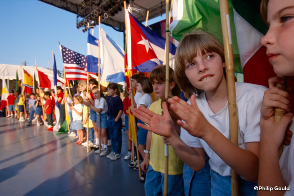 ©Philip Gould Opening ceremonies 1998