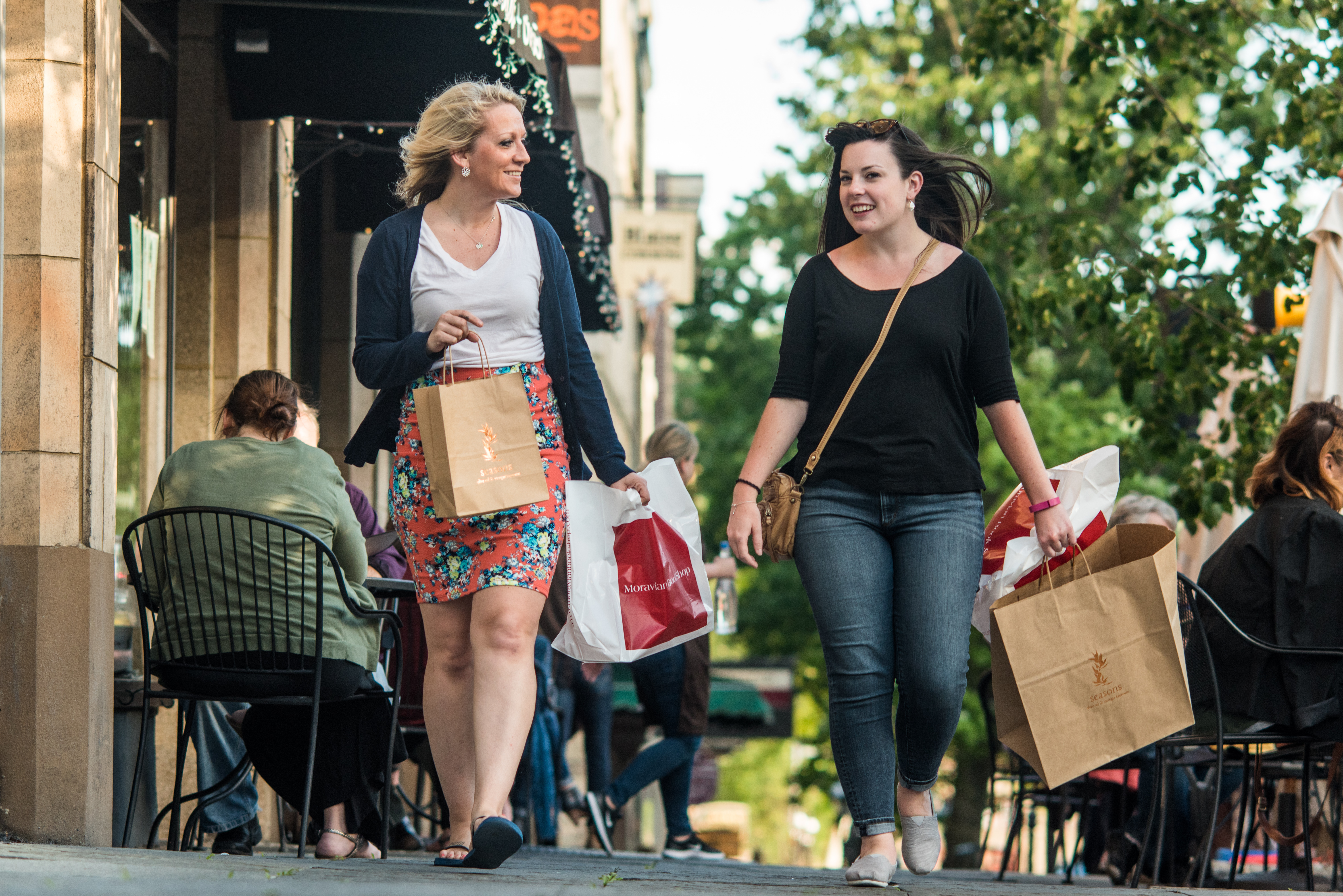 Main Street Bethlehem Shopping