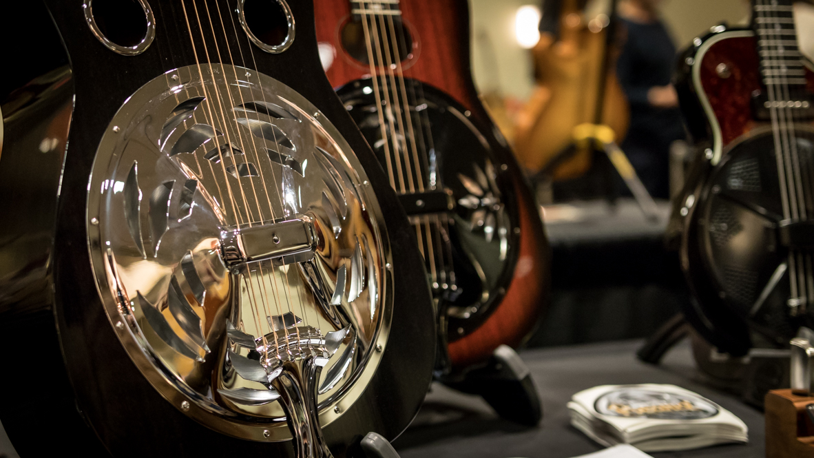 Artisan Guitar Show Harrisburg - Silver