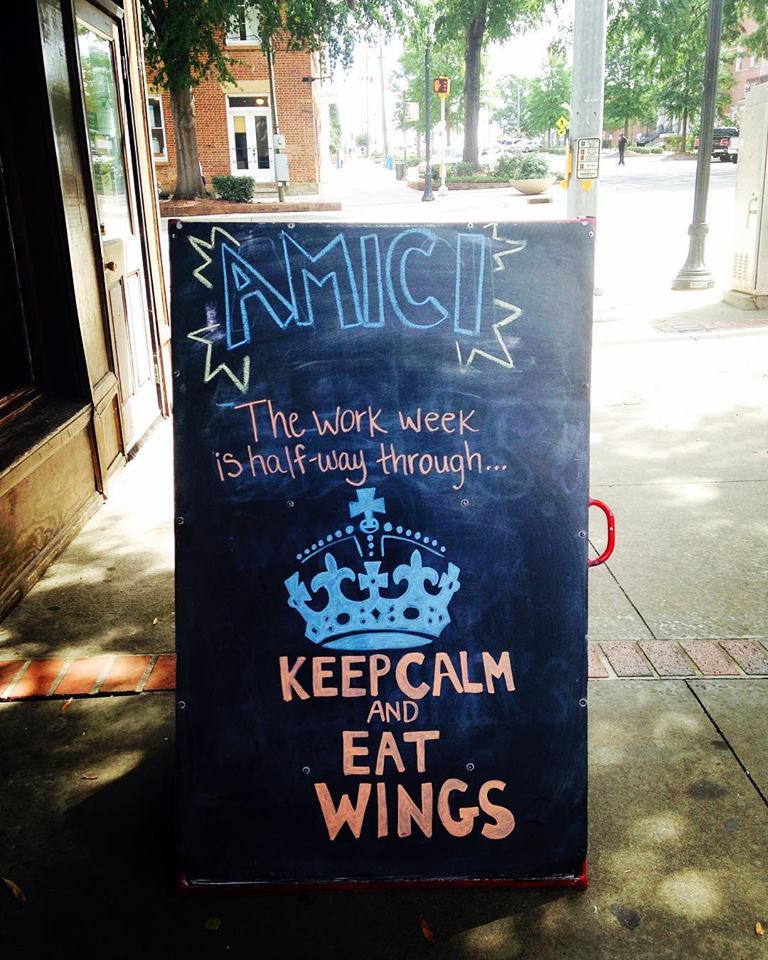 Amici Wings downtown