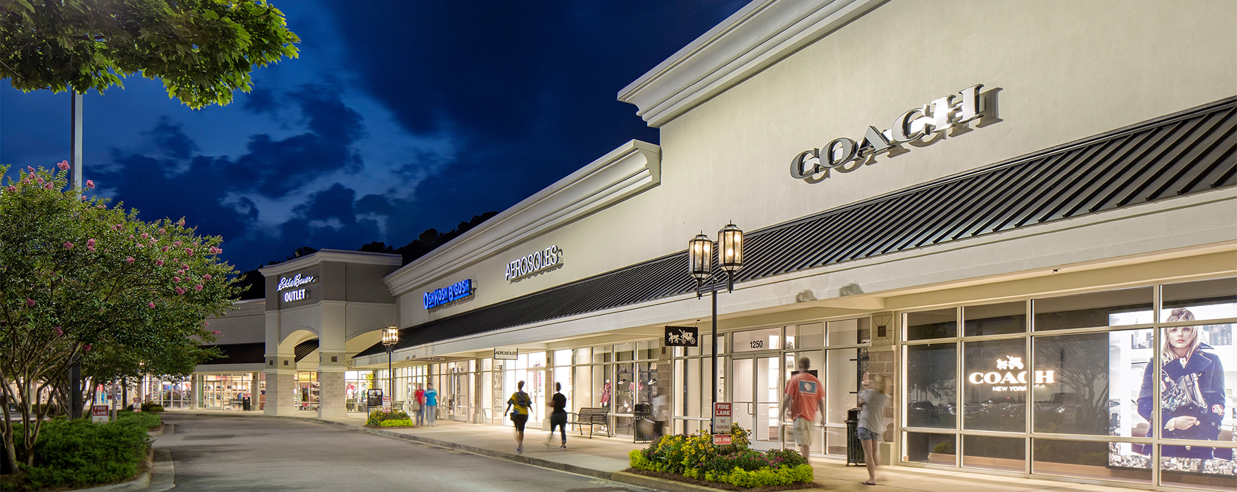 vans store in tanger outlet