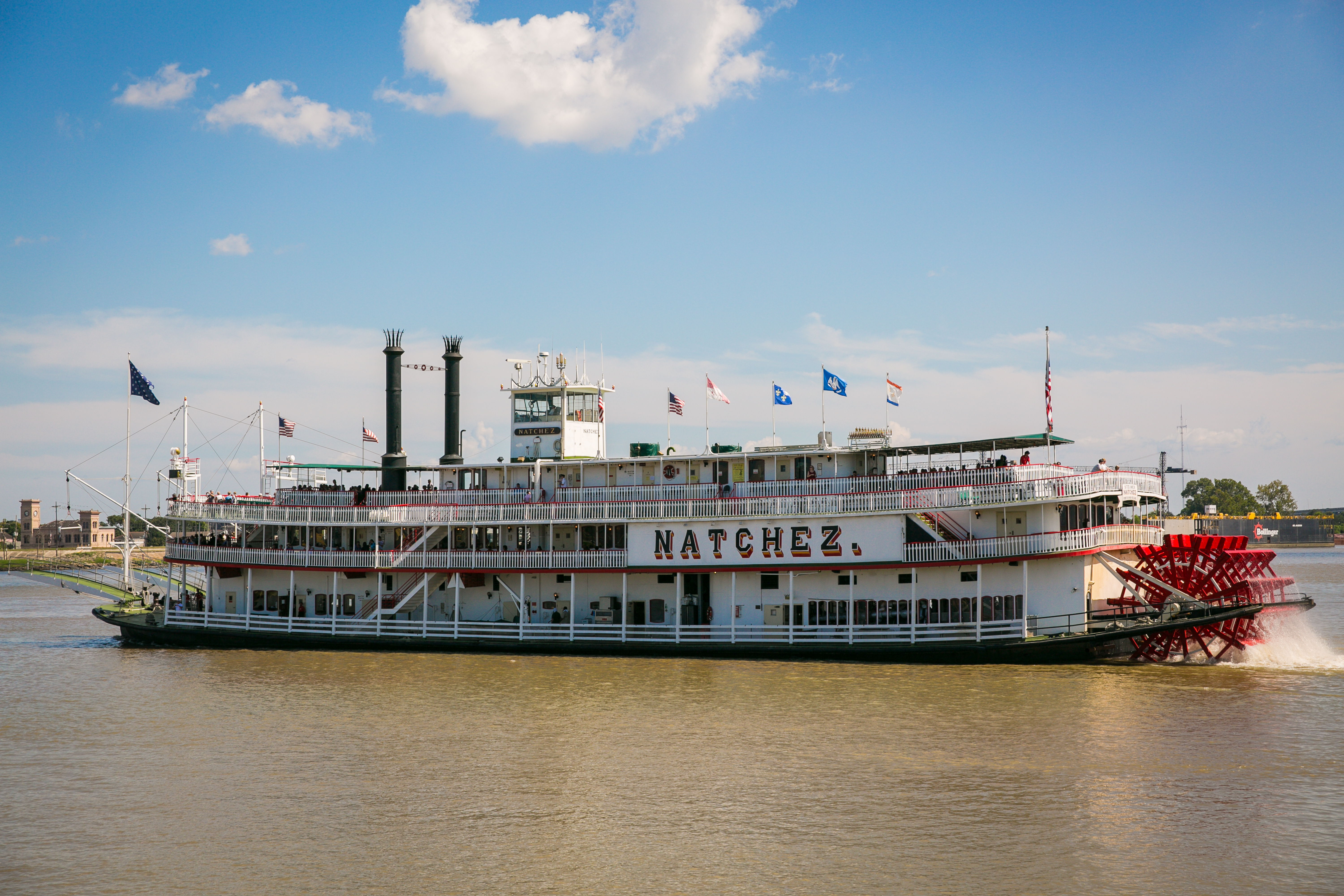 mississippi river boat