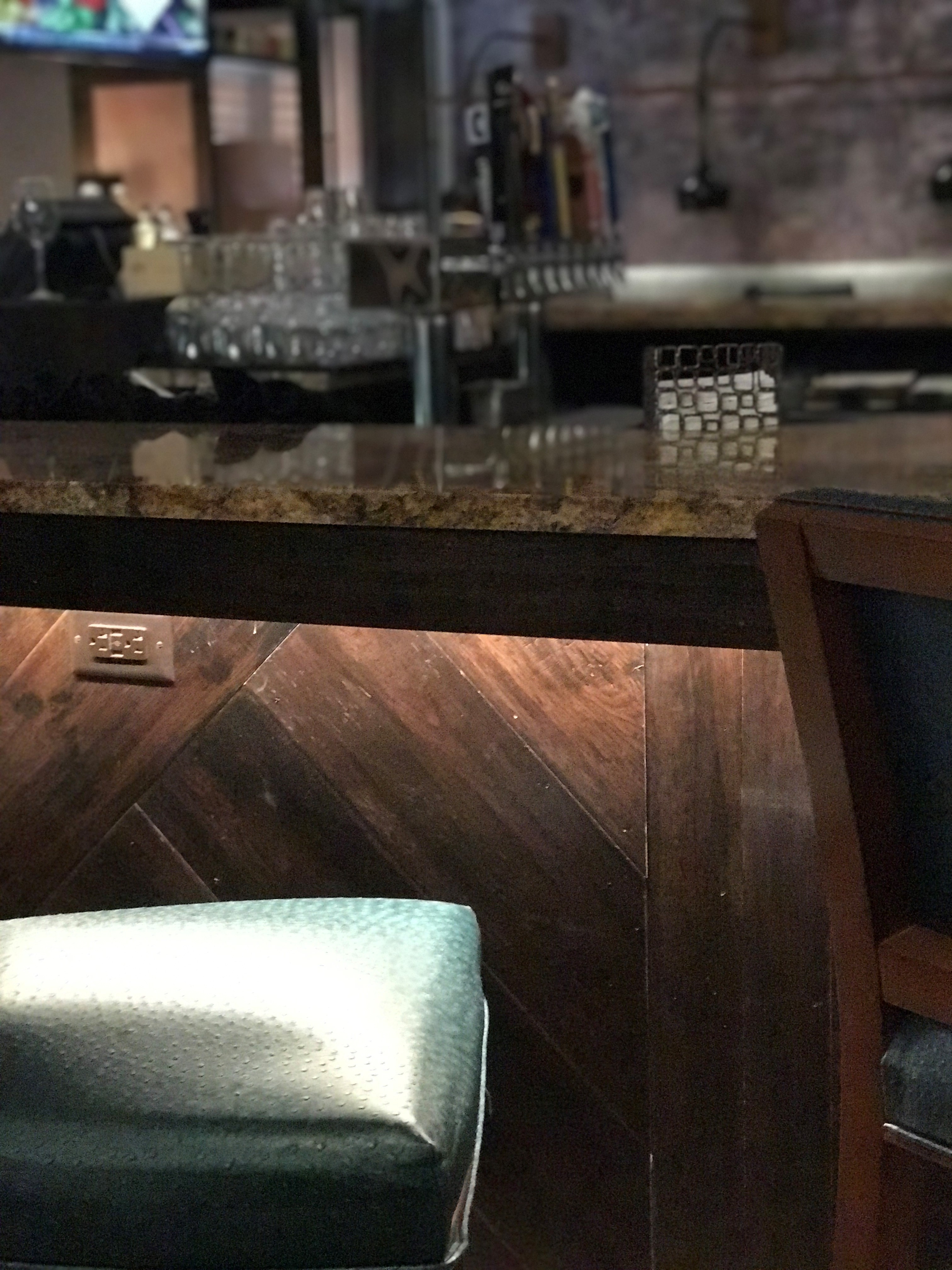 Two Brother Bar