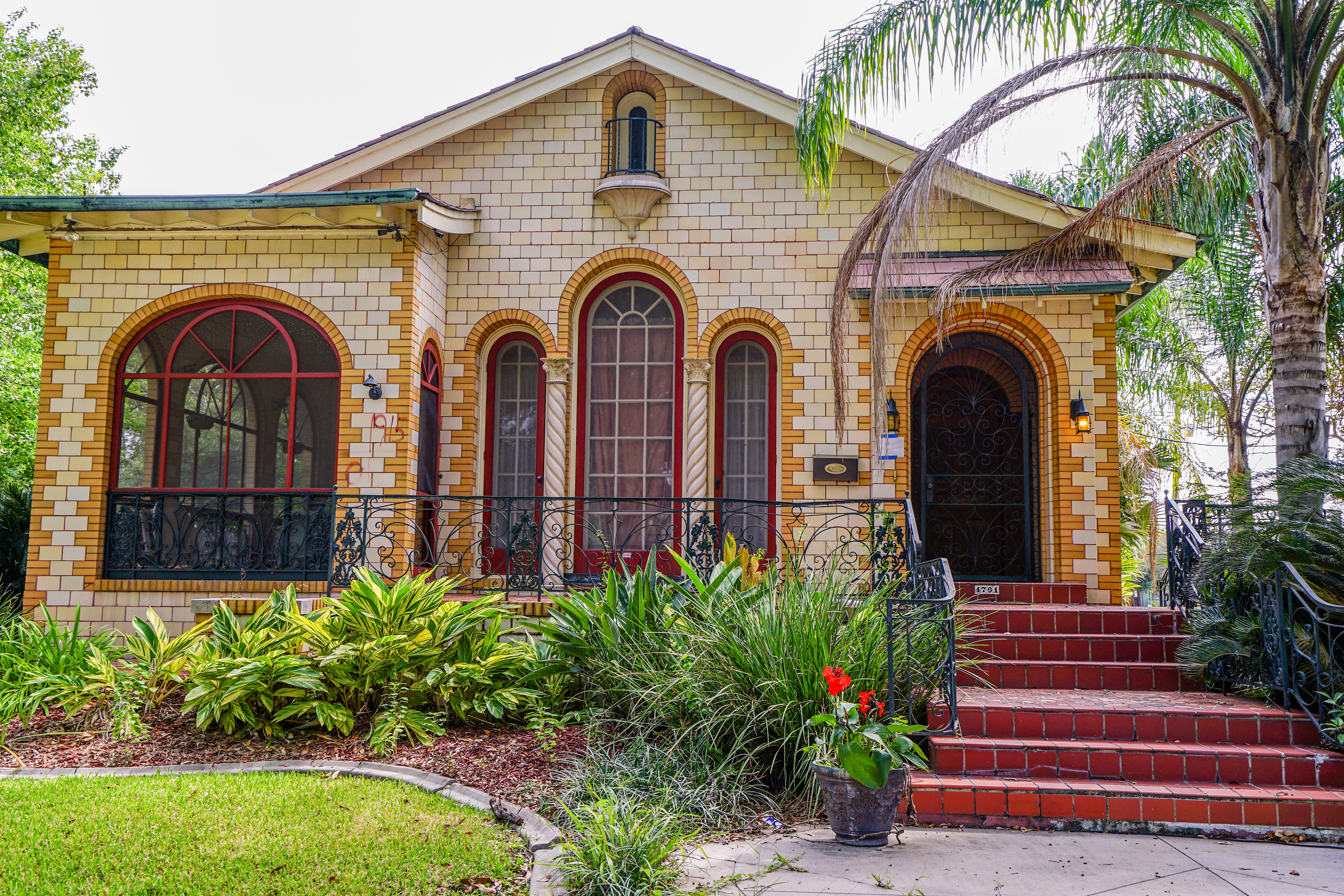 neighborhood guides new orleans