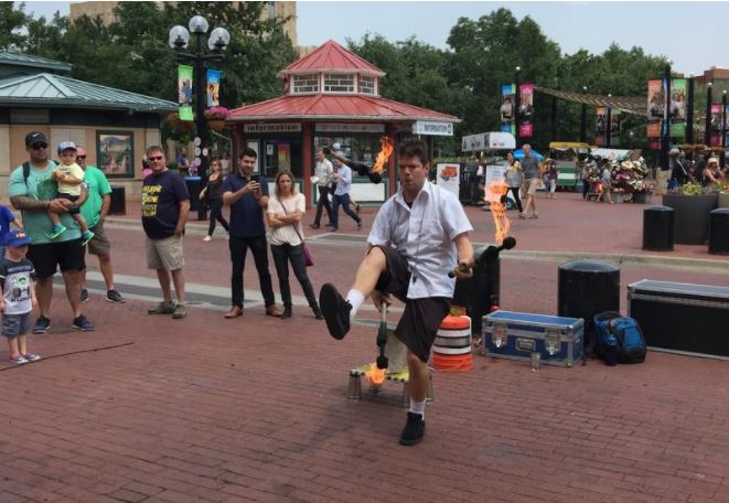 KUNC busker