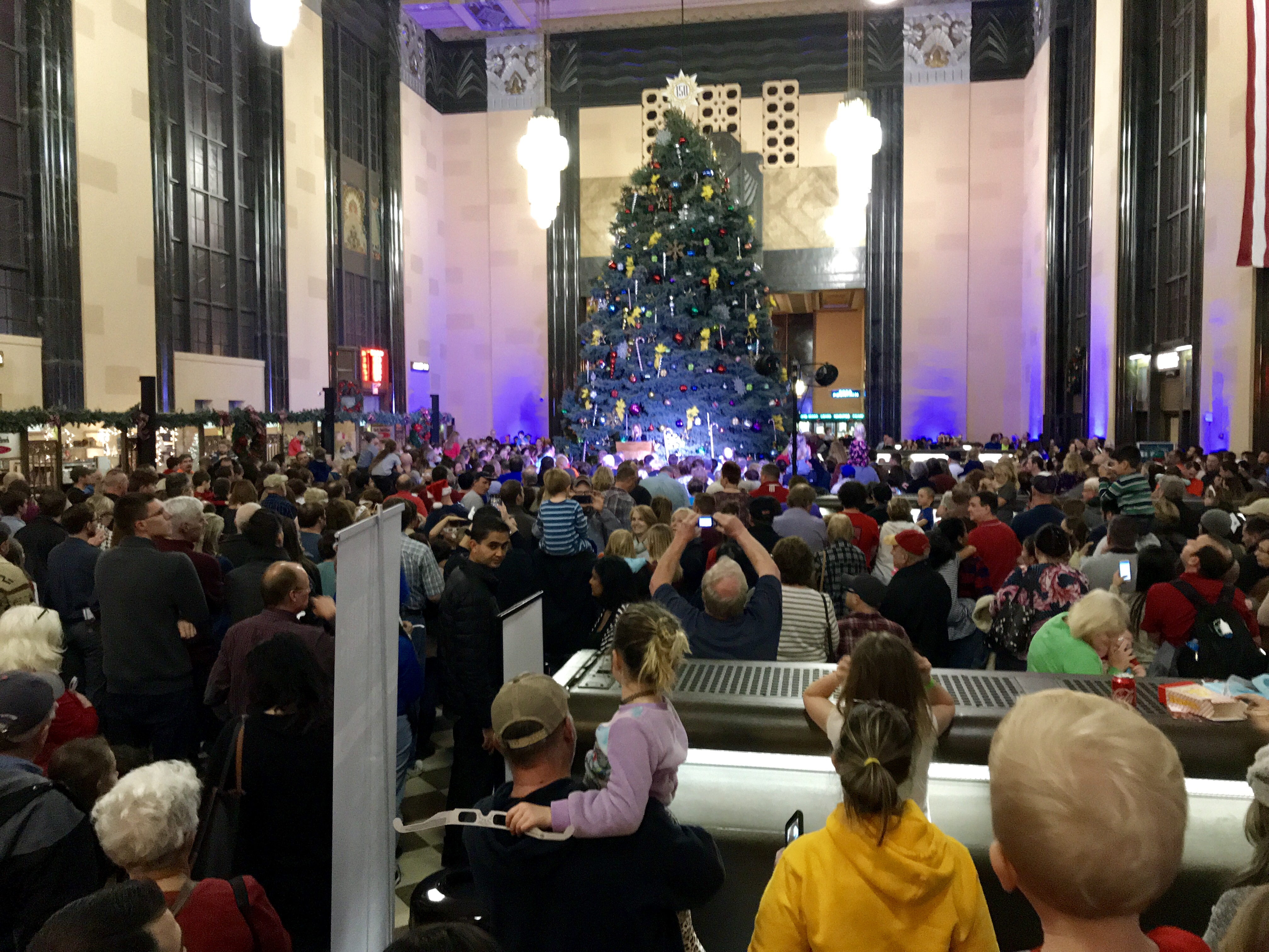 holiday tree at The Durham Museum