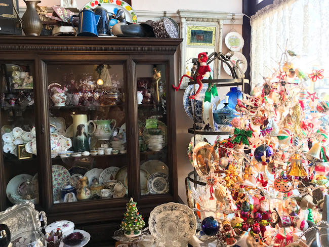 Exploring Antique Stores in Huntington Beach: A Treasure Hunt of Timeless Finds