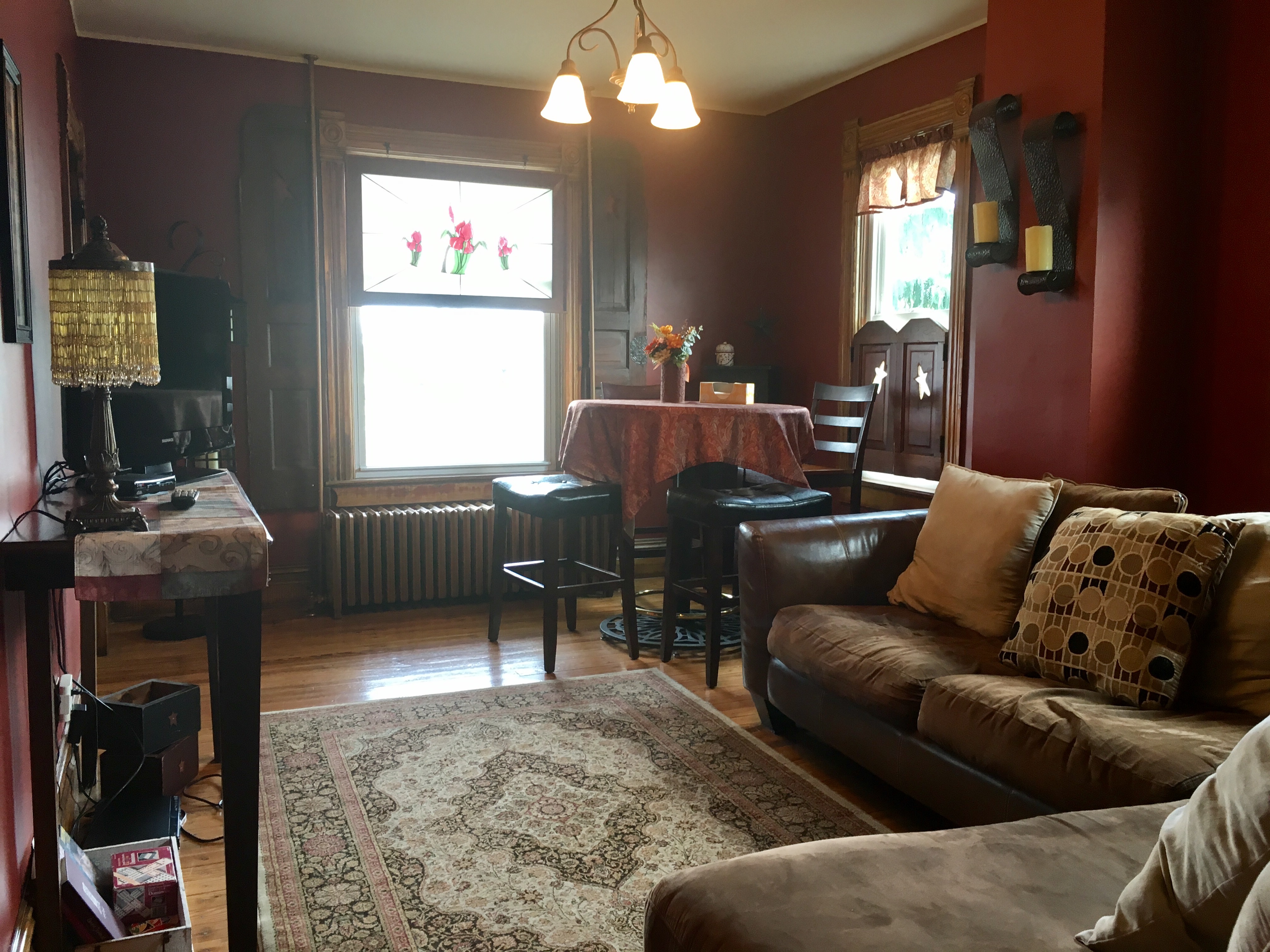 Copper Kettle Guest House Living Room