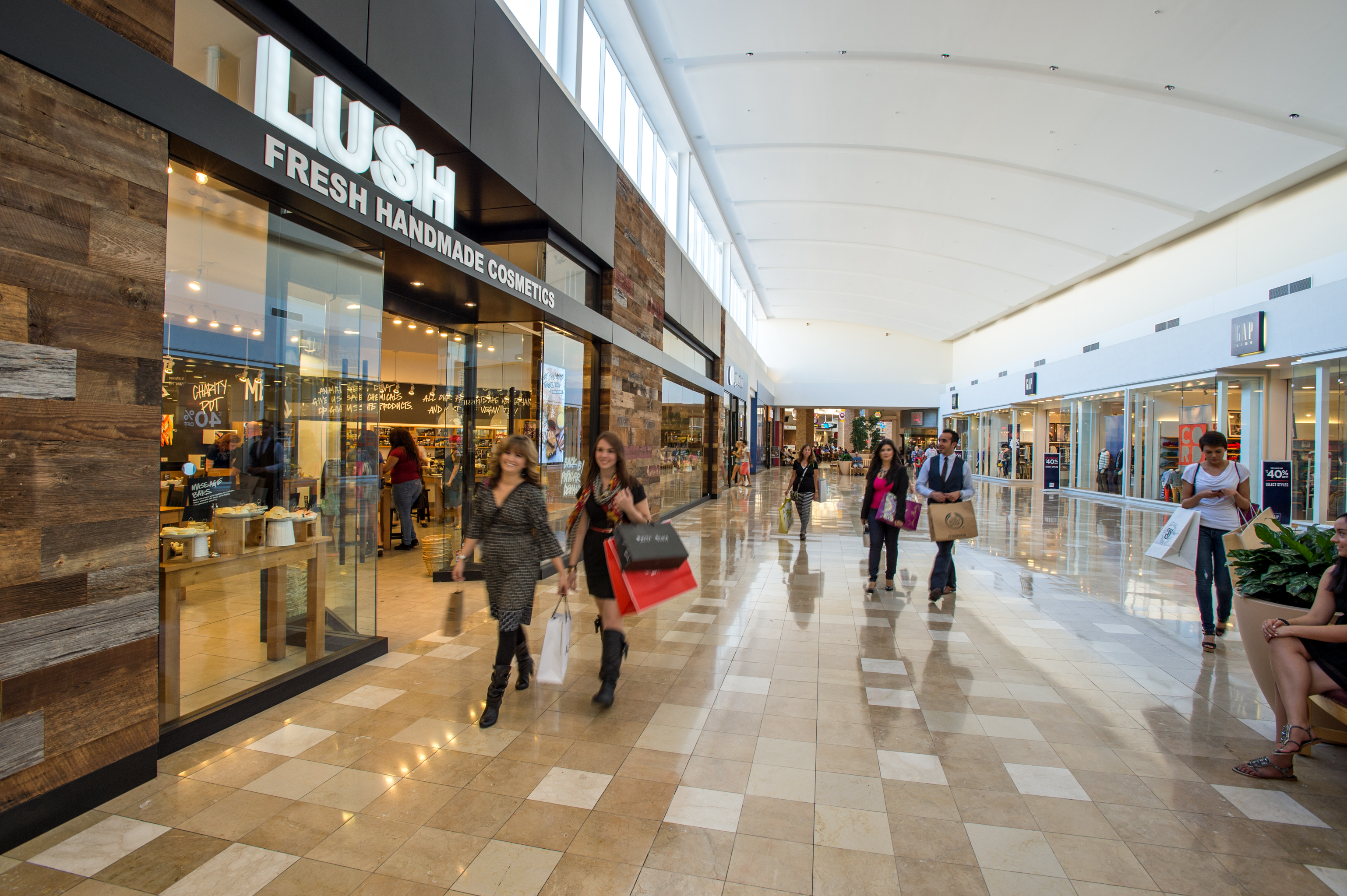 Shopping In Chandler Az Fashion Centers Malls Boutiques